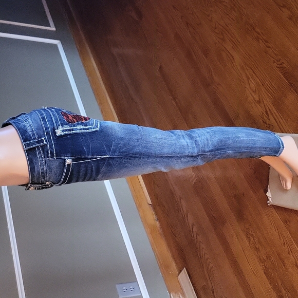 Miss Me Red Patch Signature Skinny Jeans Size 26 - Picture 4 of 16